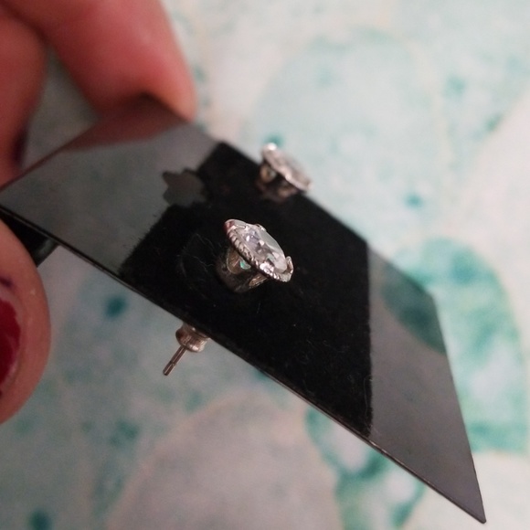 925 Silver Rope Stud Earrings - Picture 2 of 3